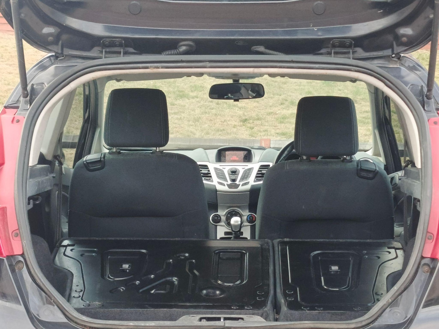 Vehicle 29