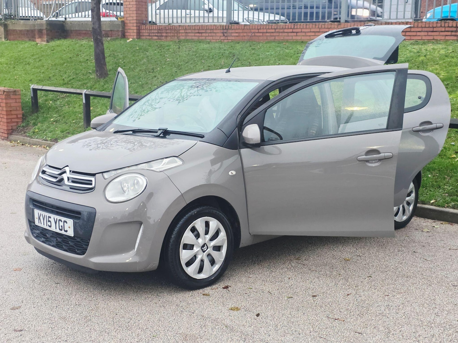 Used Citroen C1 2015 for sale - 76633038: Photo 10