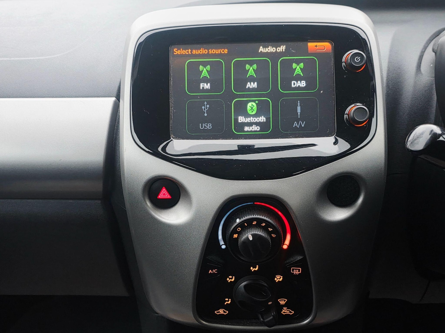 Used Citroen C1 2015 for sale - 76633038: Photo 17