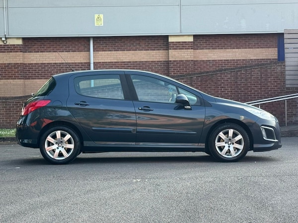 Used Peugeot 308 2012 for sale - 76259401: Photo 13