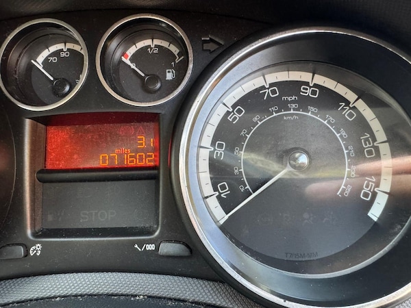Used Peugeot 308 2012 for sale - 76259401: Photo 27