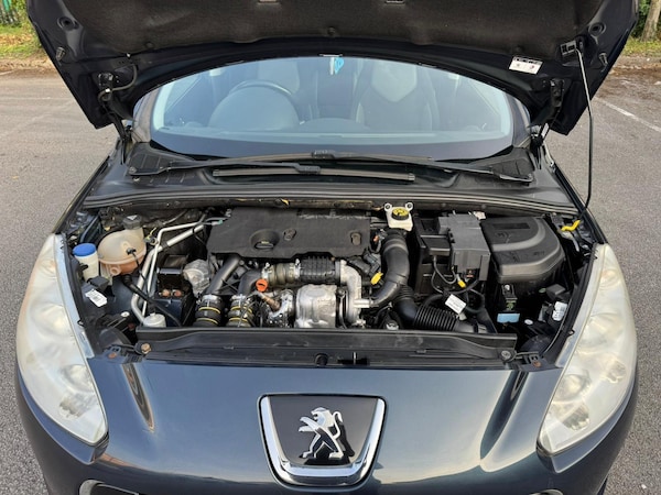Used Peugeot 308 2012 for sale - 76259401: Photo 28