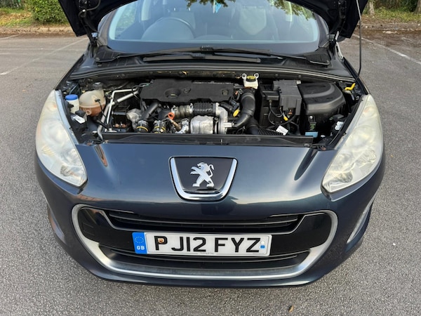 Used Peugeot 308 2012 for sale - 76259401: Photo 29
