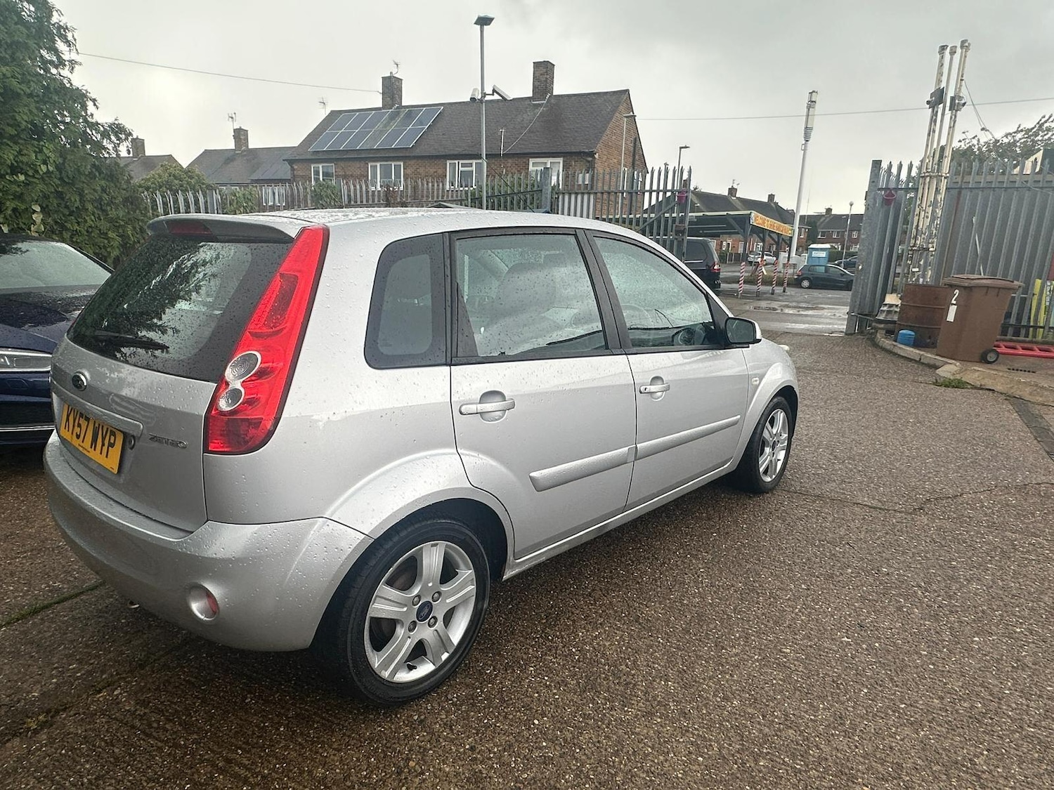 Used Ford Fiesta for sale - 76538021: Photo 2