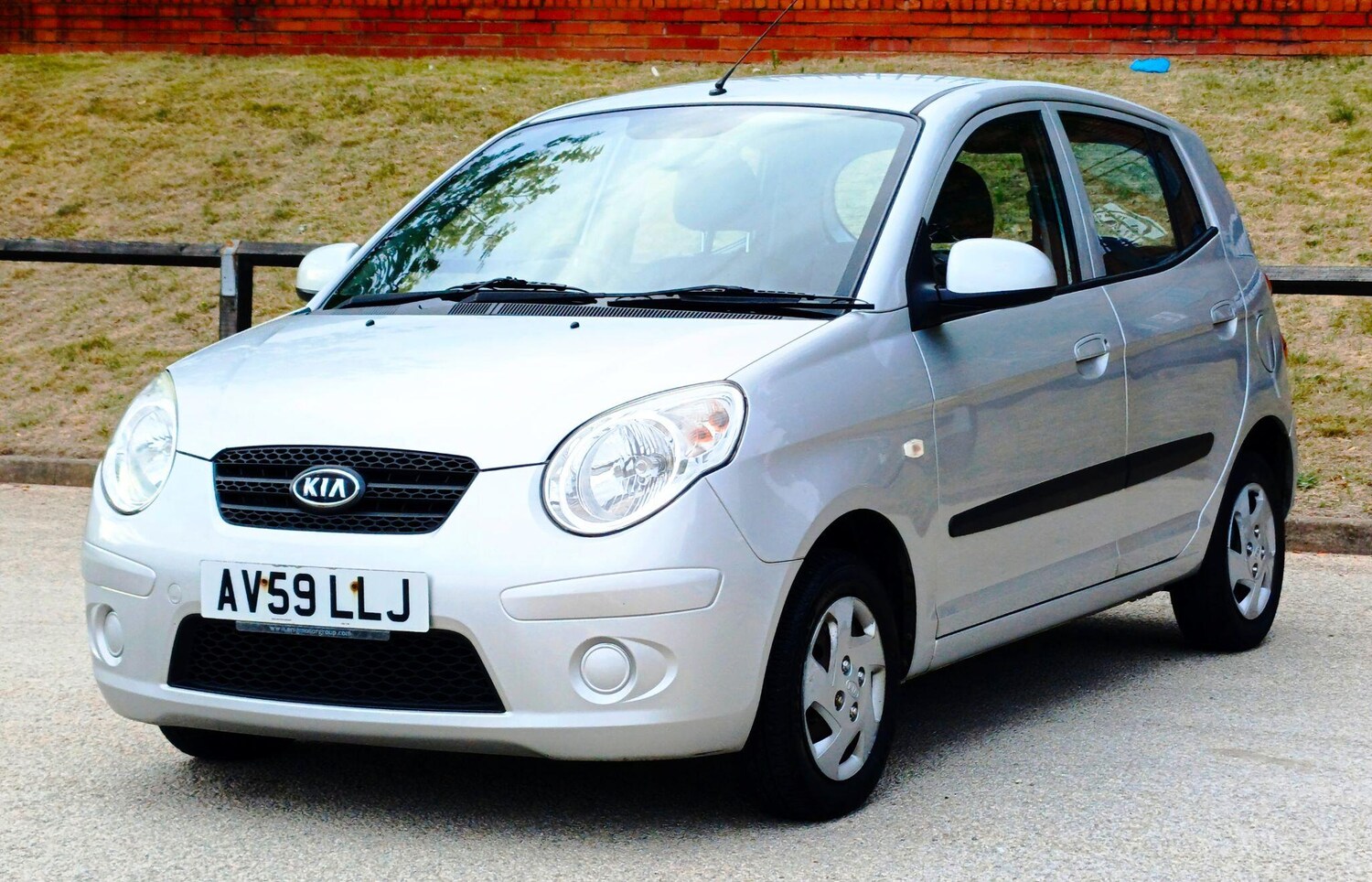 Used Kia Picanto 2009 for sale - 76337873: Photo 2