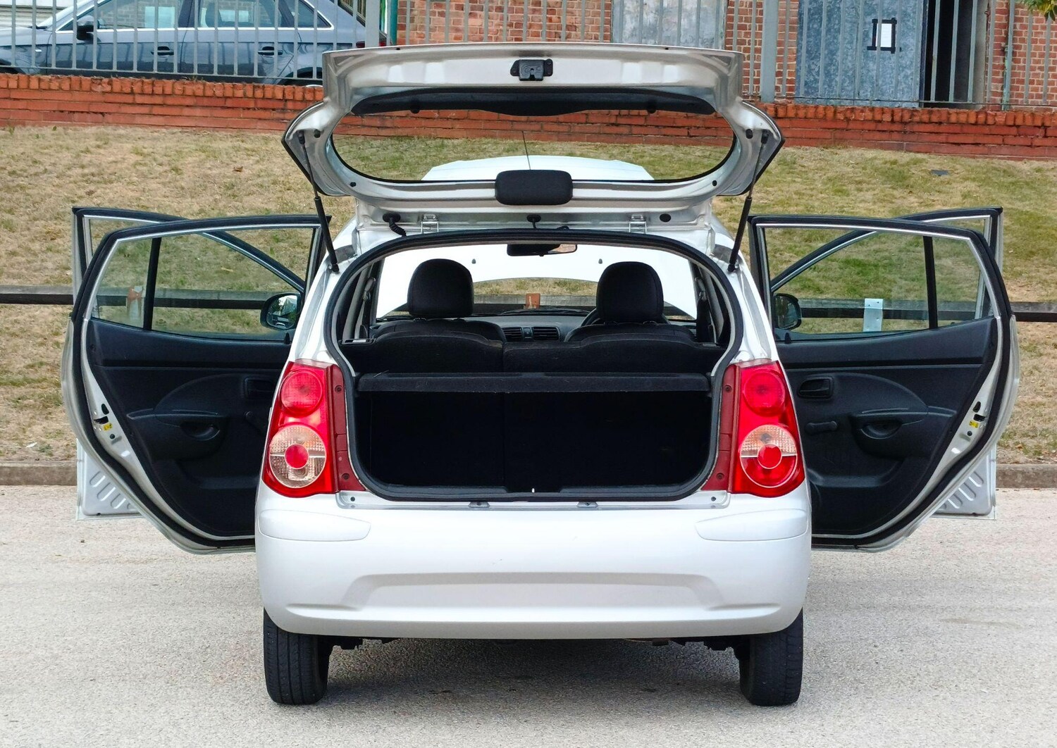 Used Kia Picanto 2009 for sale - 76337873: Photo 22