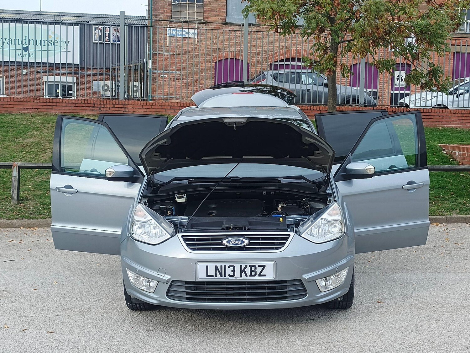 Used Ford Galaxy 2013 for sale - 76361075: Photo 17