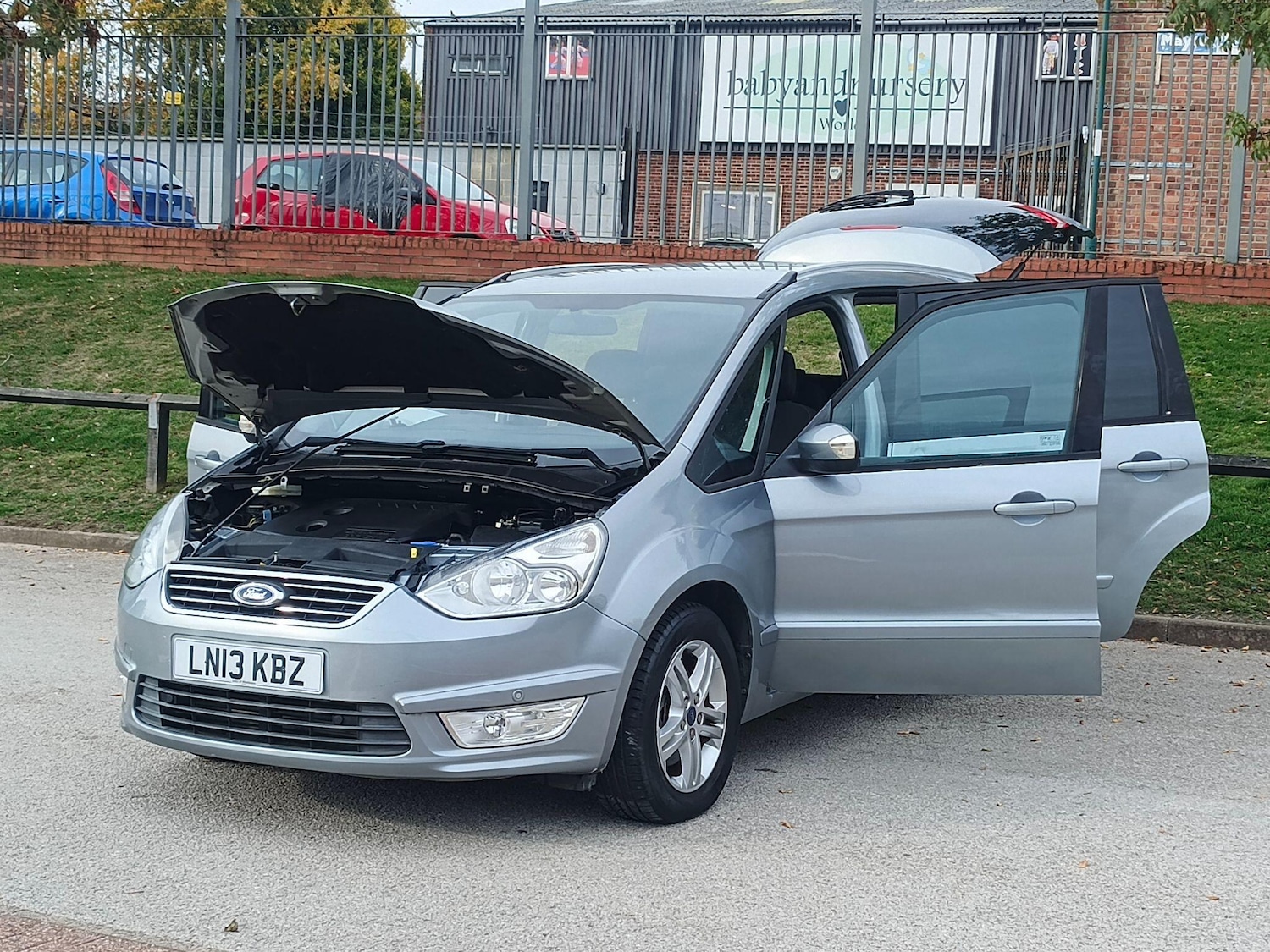 Used Ford Galaxy 2013 for sale - 76361075: Photo 18