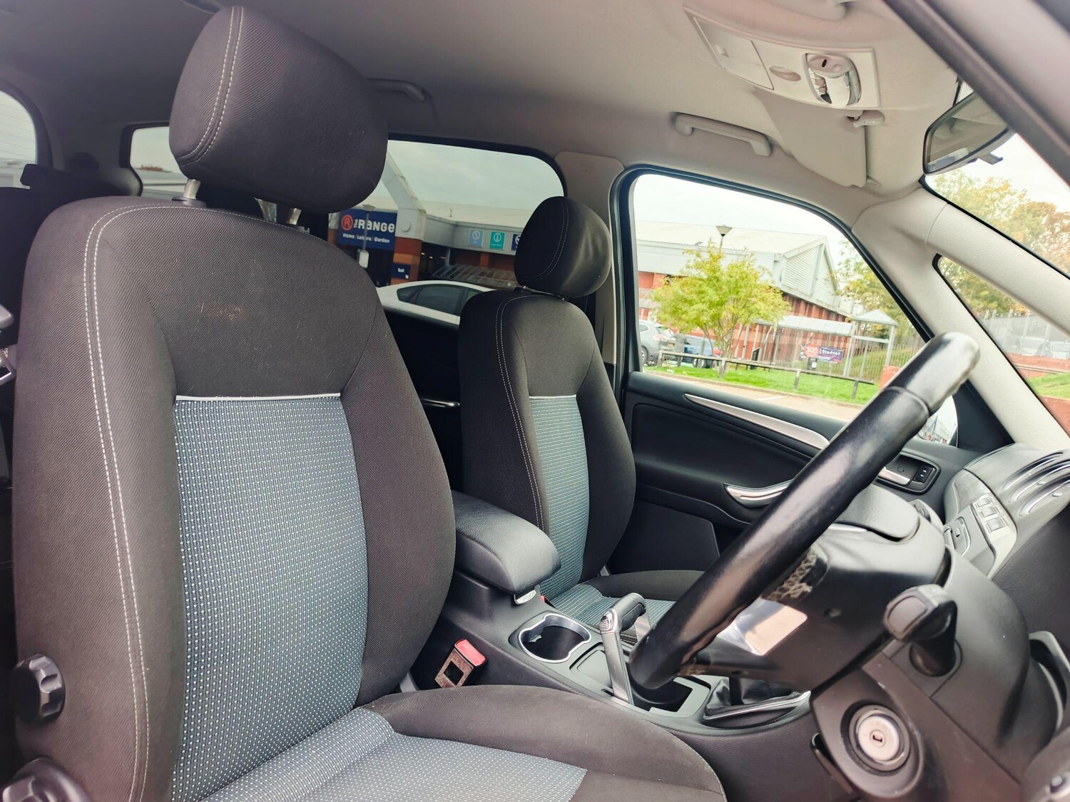 Used Ford Galaxy 2013 for sale - 76361075: Photo 24