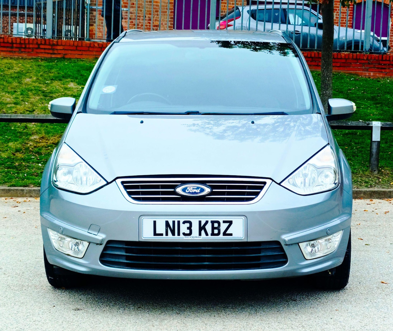 Used Ford Galaxy 2013 for sale - 76361075: Photo 3