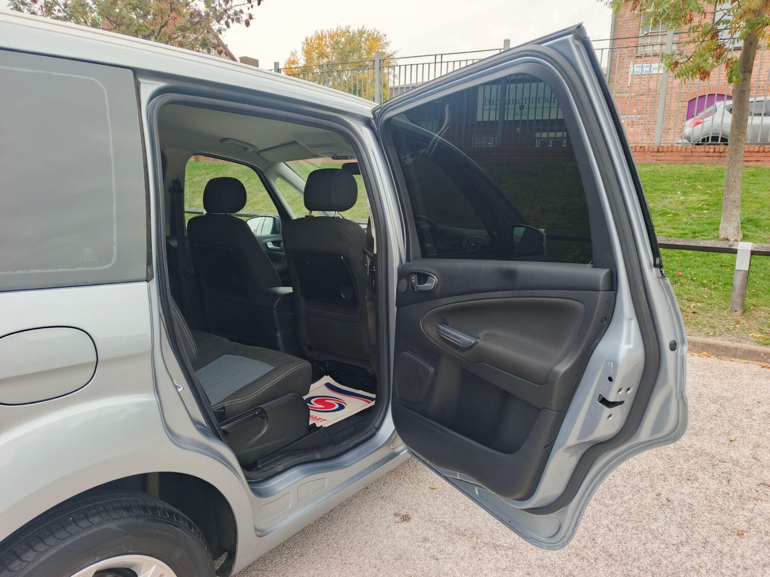 Used Ford Galaxy 2013 for sale - 76361075: Photo 37