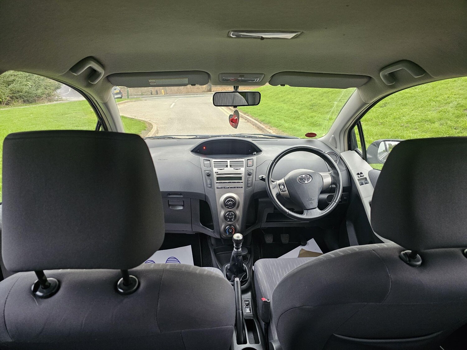 Used Toyota Yaris 2009 for sale - 76121737: Photo 12