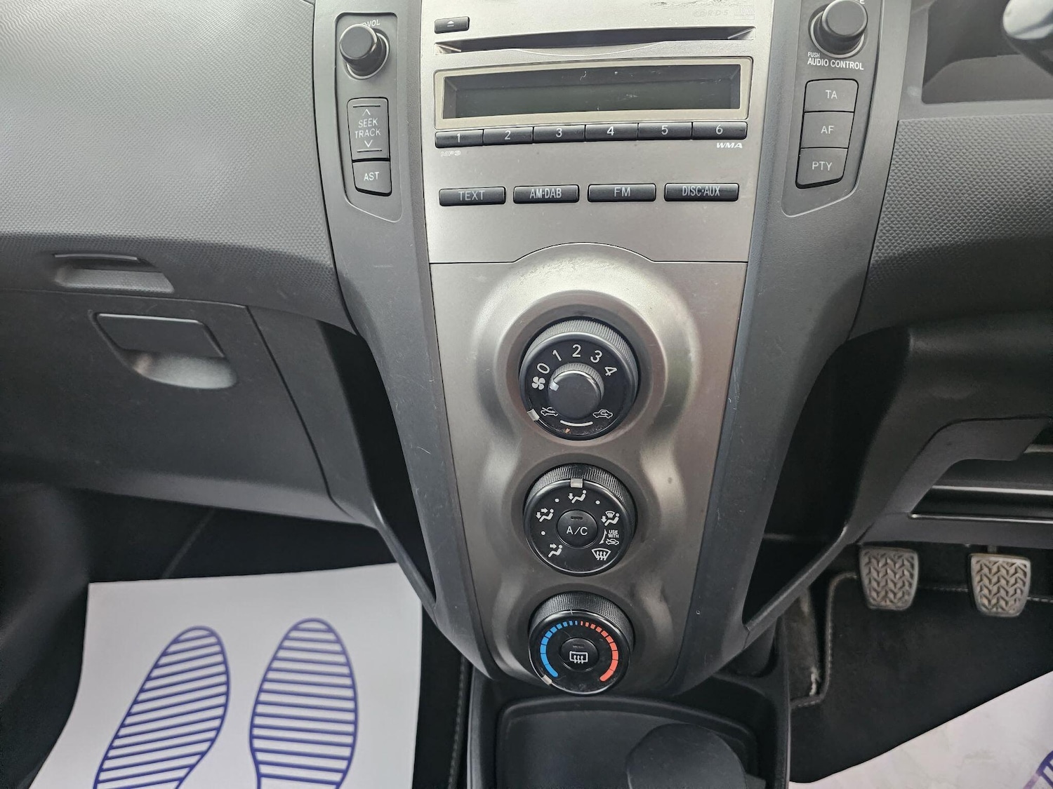 Used Toyota Yaris 2009 for sale - 76121737: Photo 20