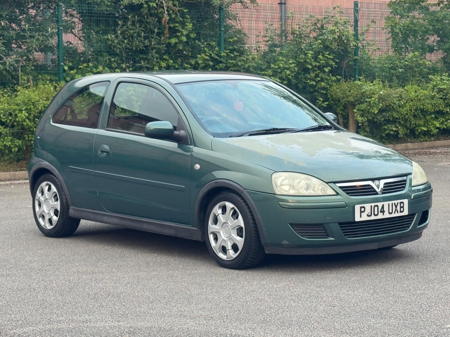Vehicle 28