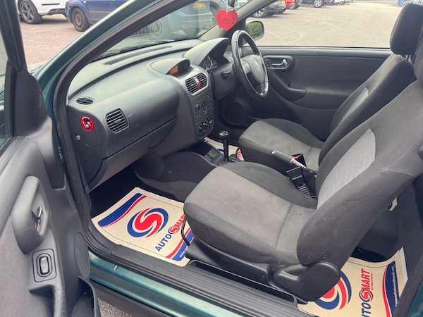 Used Vauxhall Corsa 2004 for sale - 74667355: Photo 36