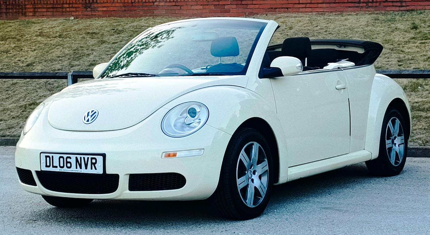 Used Volkswagen Beetle for sale - 76592694: Photo 2