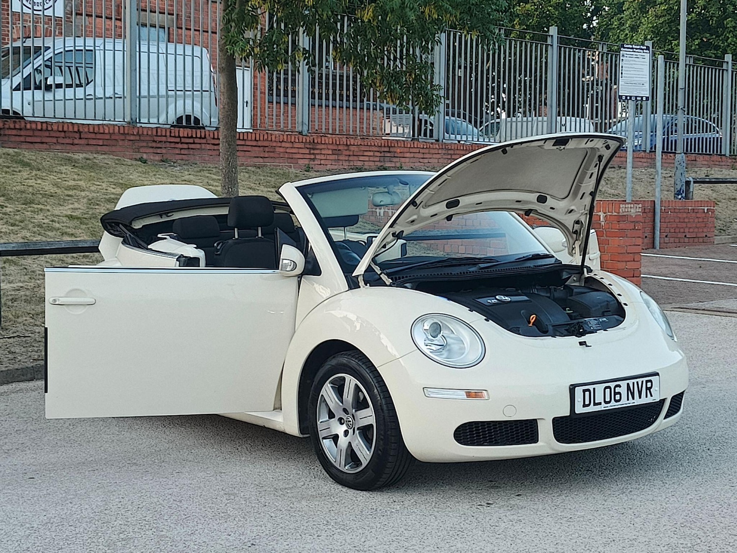 Used Volkswagen Beetle for sale - 76592694: Photo 31