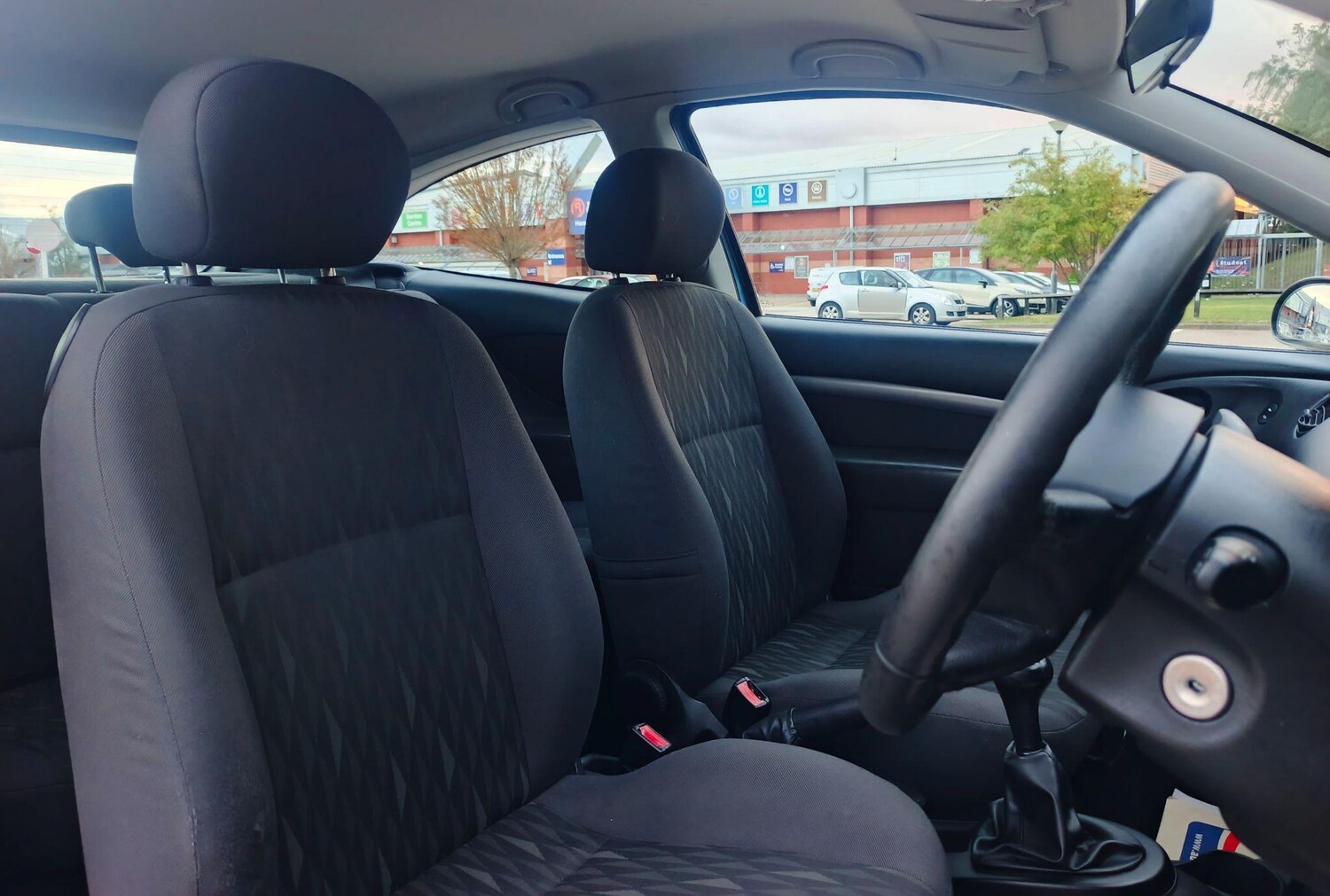 Used Ford Focus 2002 for sale - 76671391: Photo 18