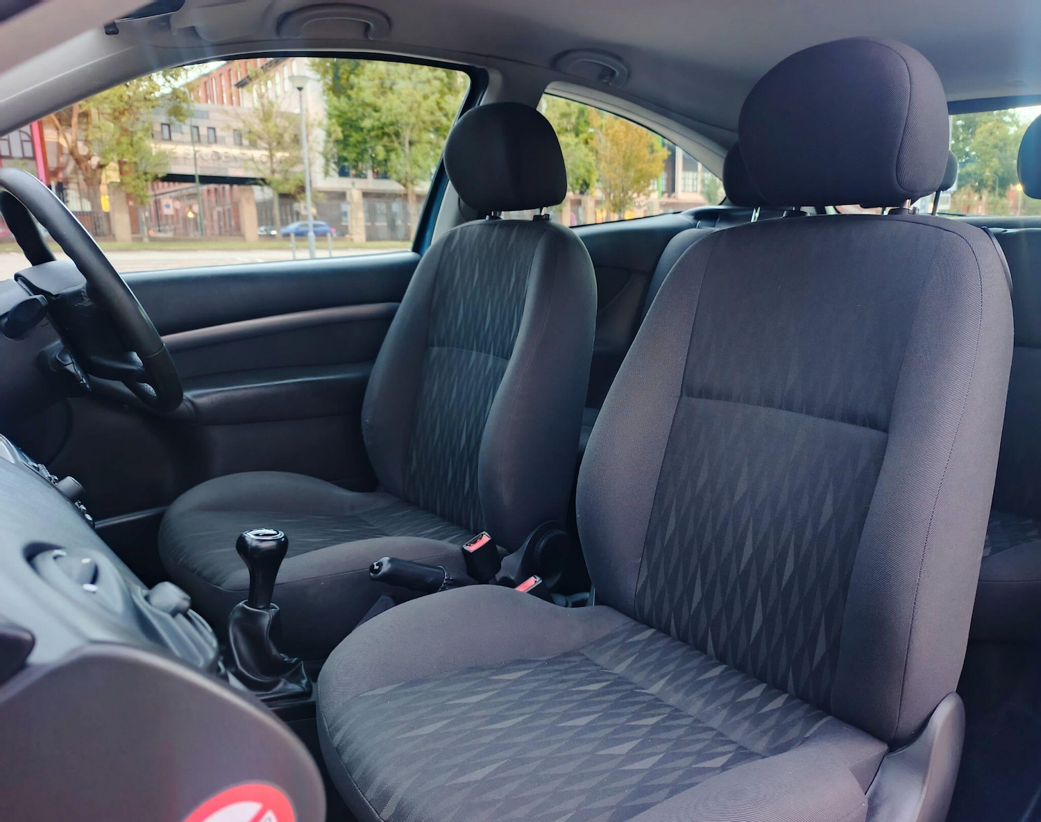 Used Ford Focus 2002 for sale - 76671391: Photo 19