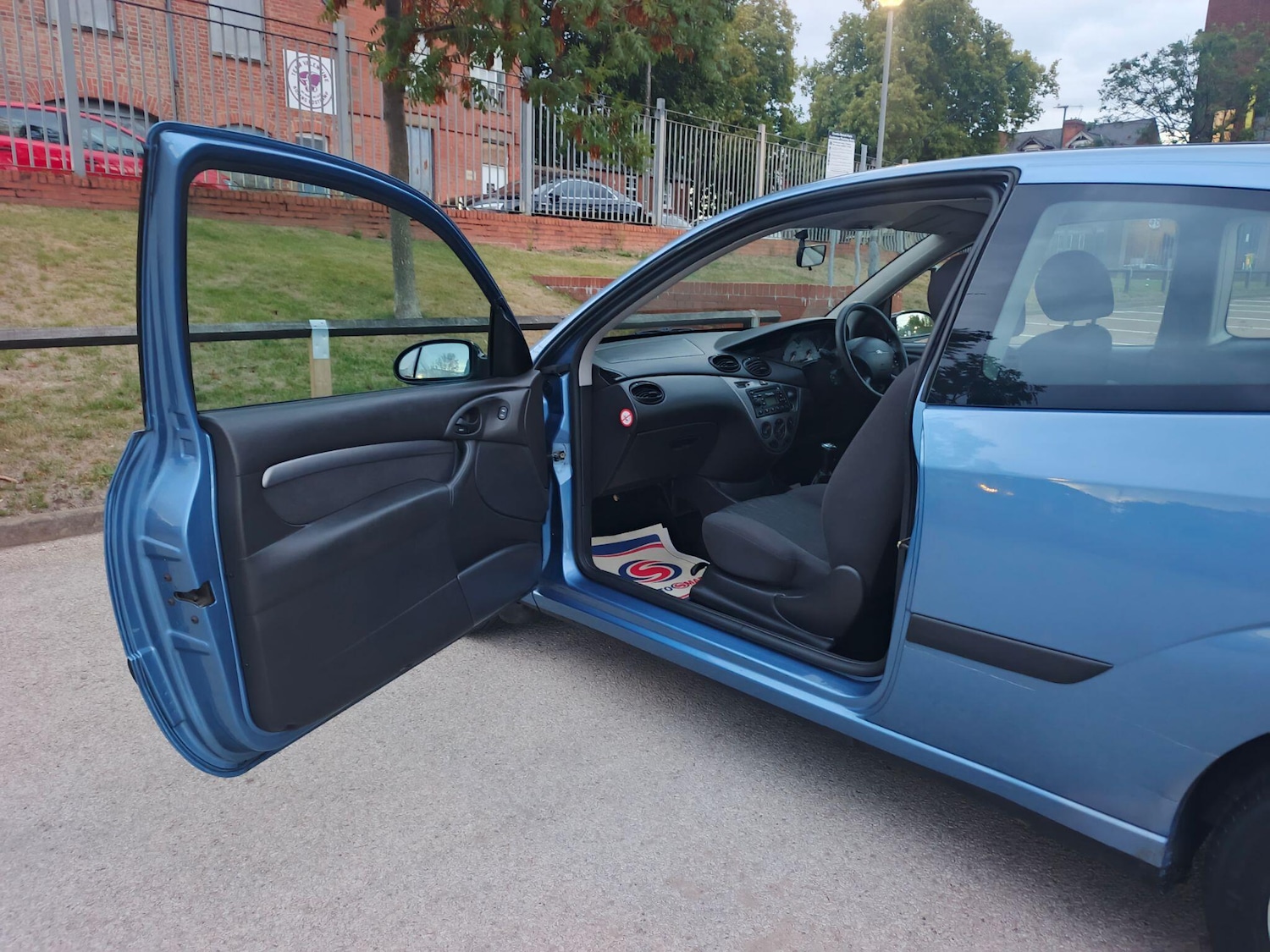 Used Ford Focus 2002 for sale - 76671391: Photo 30