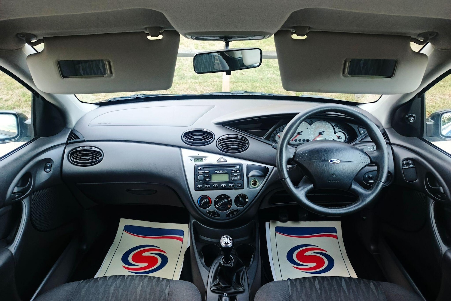 Used Ford Focus 2002 for sale - 76671391: Photo 7