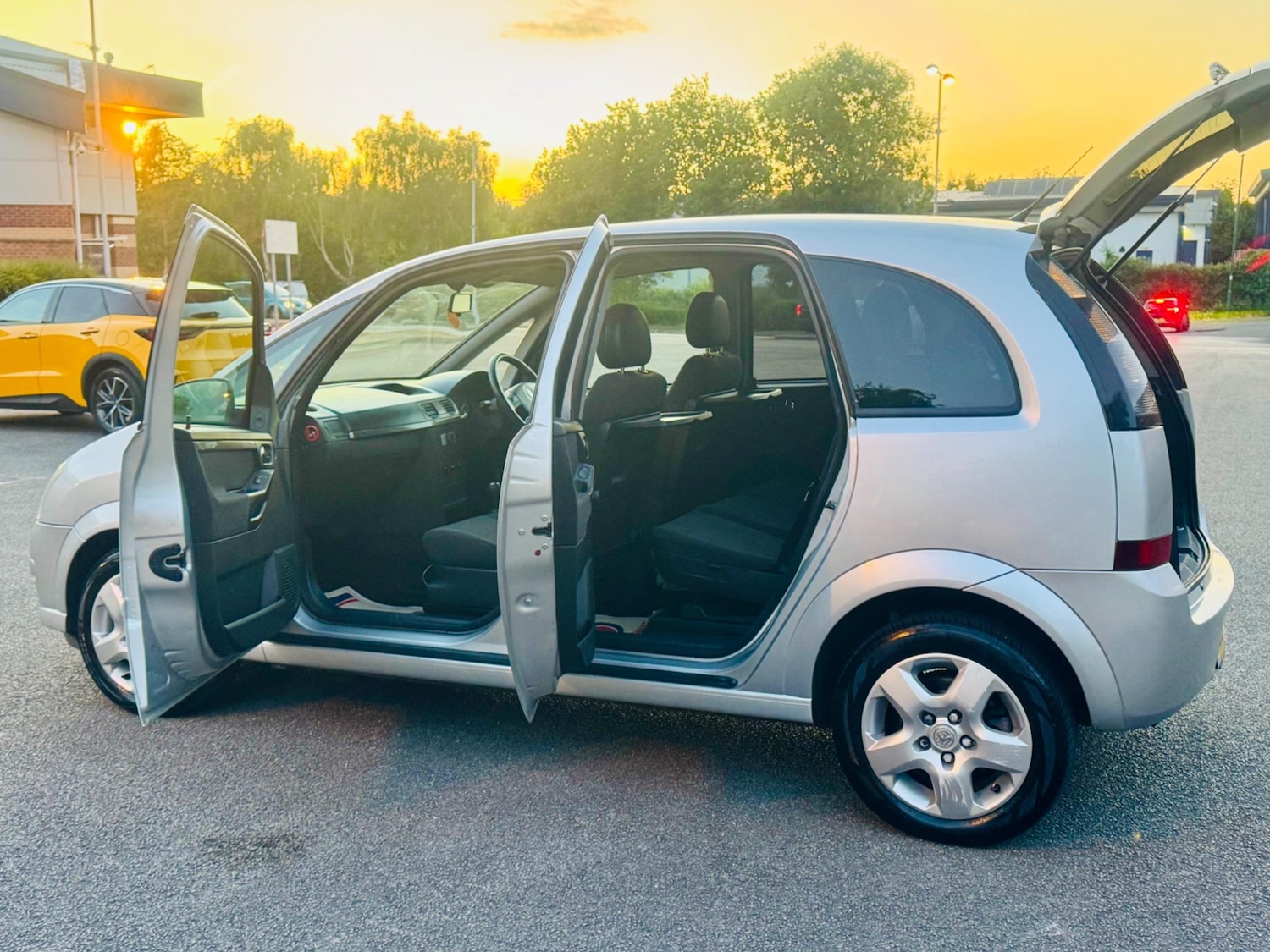 Vehicle 29