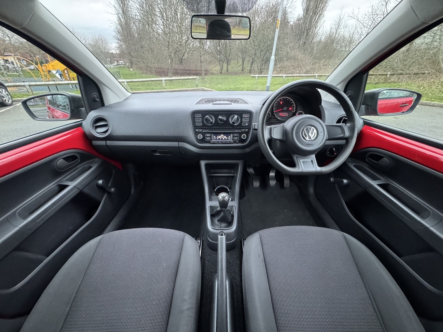 Used Volkswagen up! 2014 for sale - 77675710: Photo 5