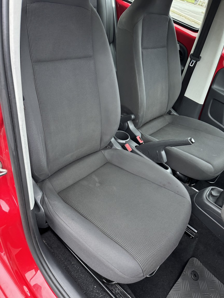 Used Volkswagen up! 2014 for sale - 77675710: Photo 8