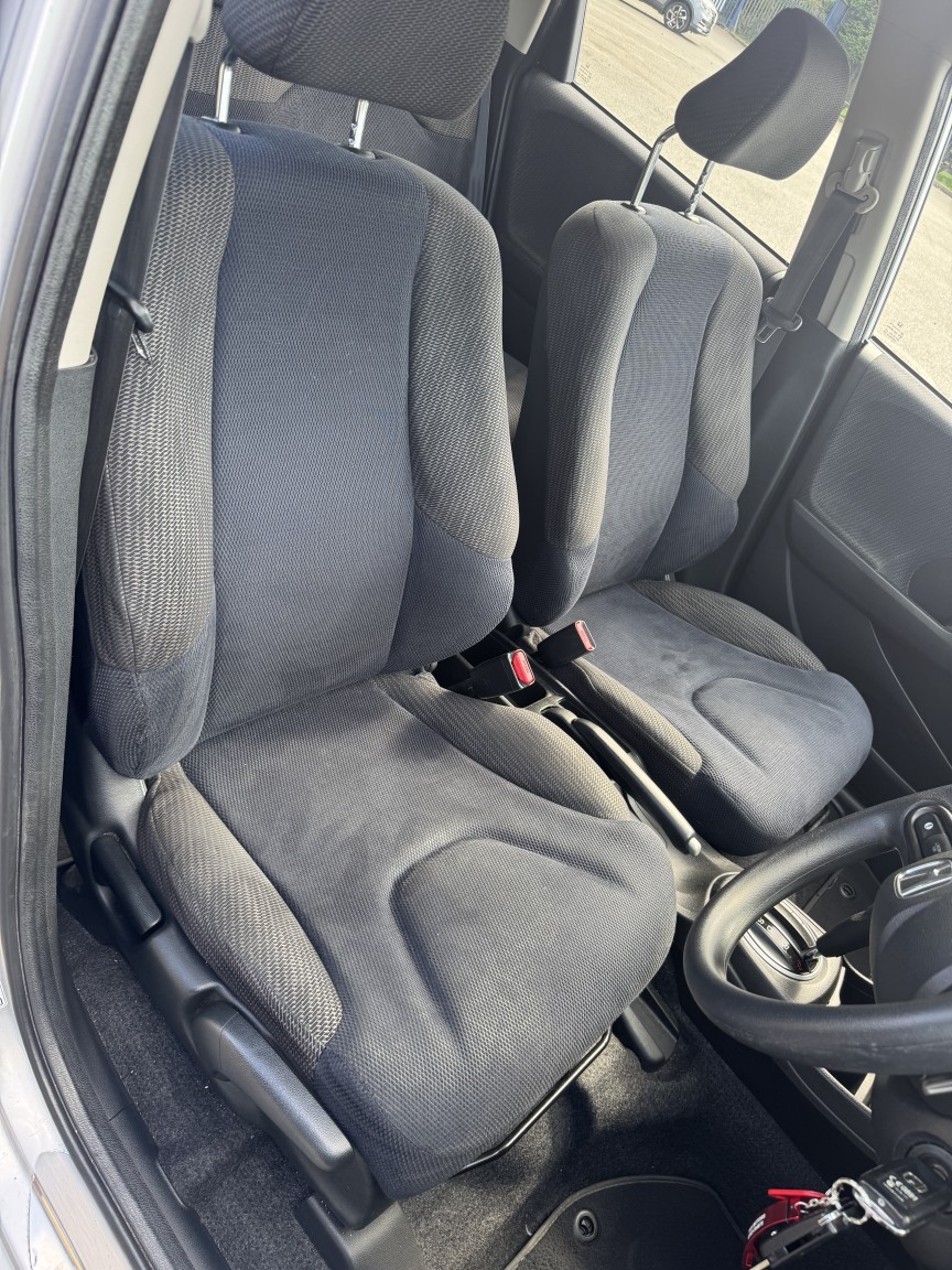 Used Honda Jazz 2013 for sale - 77438289: Photo 10