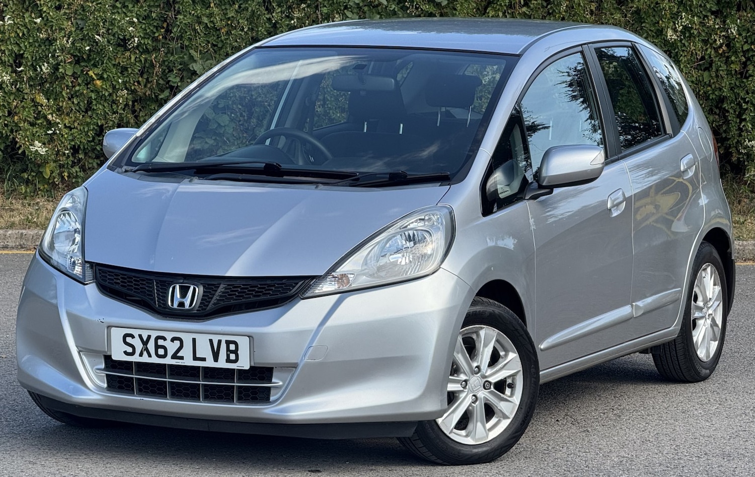Used Honda Jazz 2013 for sale - 77438289: Photo 2