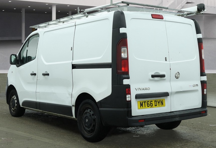 Used Vauxhall Vivaro 2016 for sale - 77264551: Photo 3