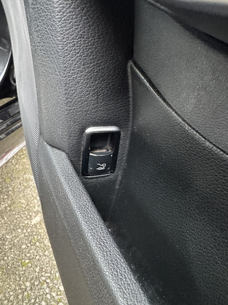 Used Mercedes-Benz E Class 2016 for sale - 77906556: Photo 21