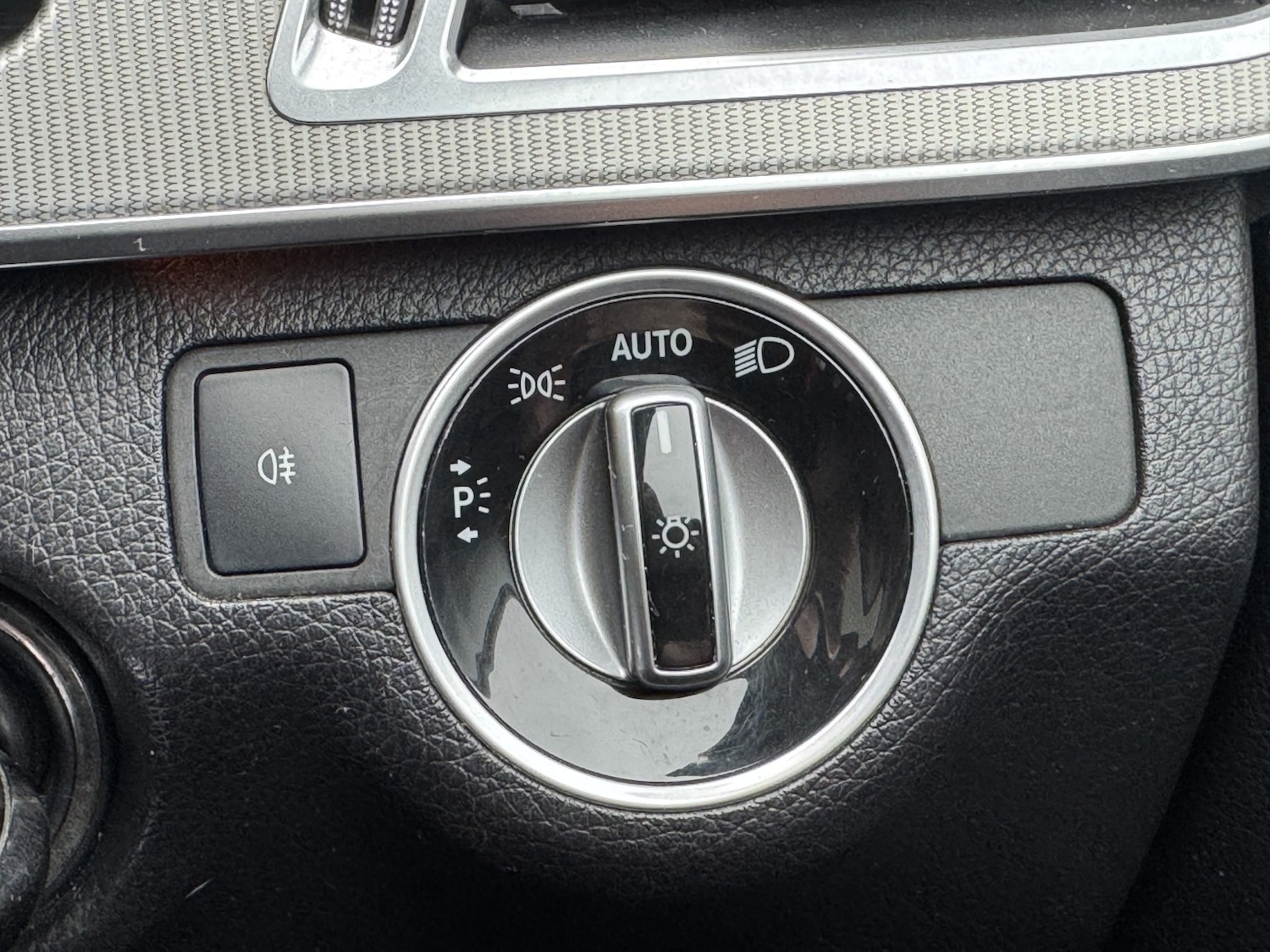 Used Mercedes-Benz E Class 2016 for sale - 77906556: Photo 23