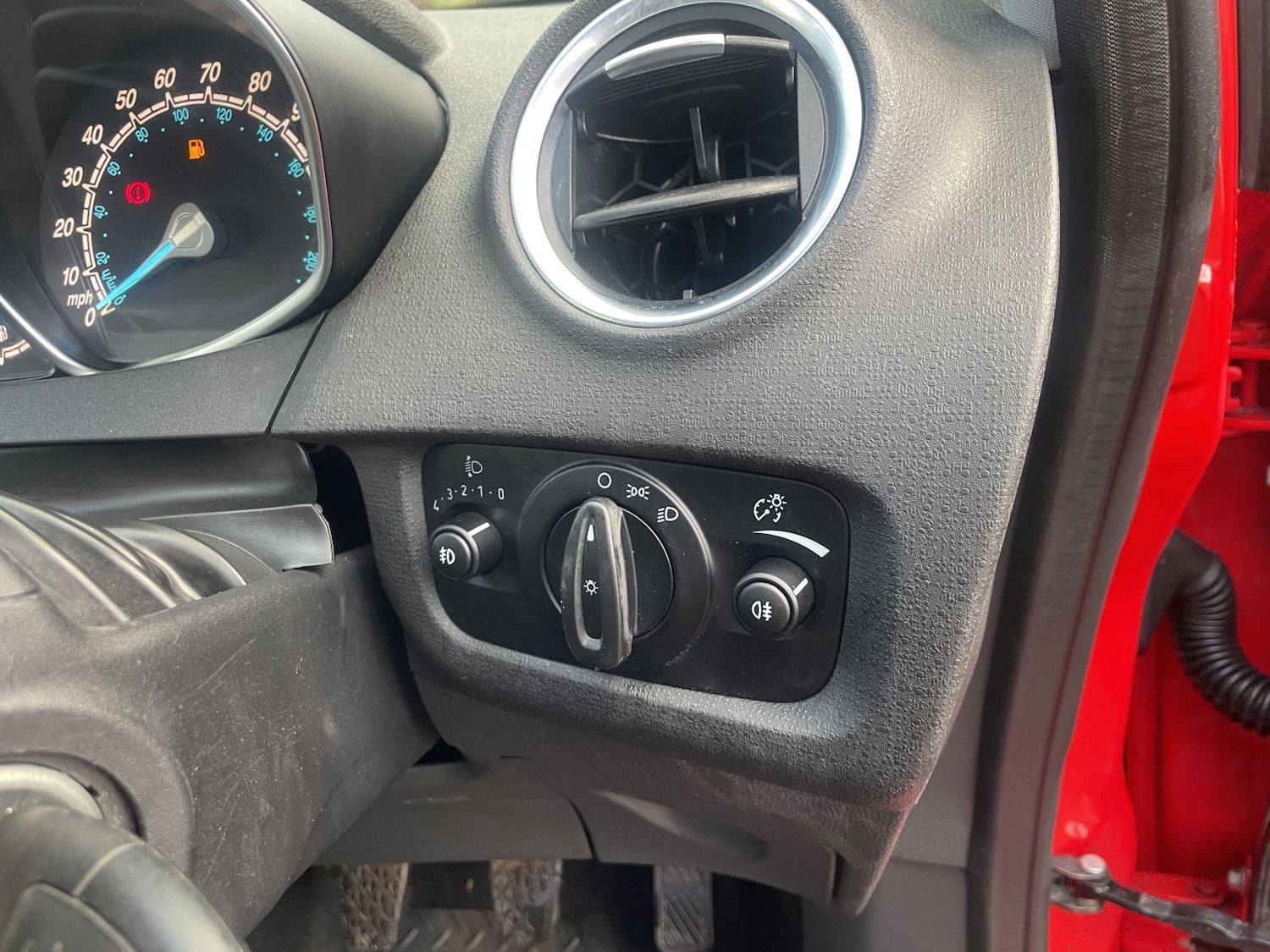 Used Ford Fiesta 2015 for sale - 77264532: Photo 21