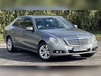 Used Mercedes-Benz E Class 2010 for sale - 77264552: Photo