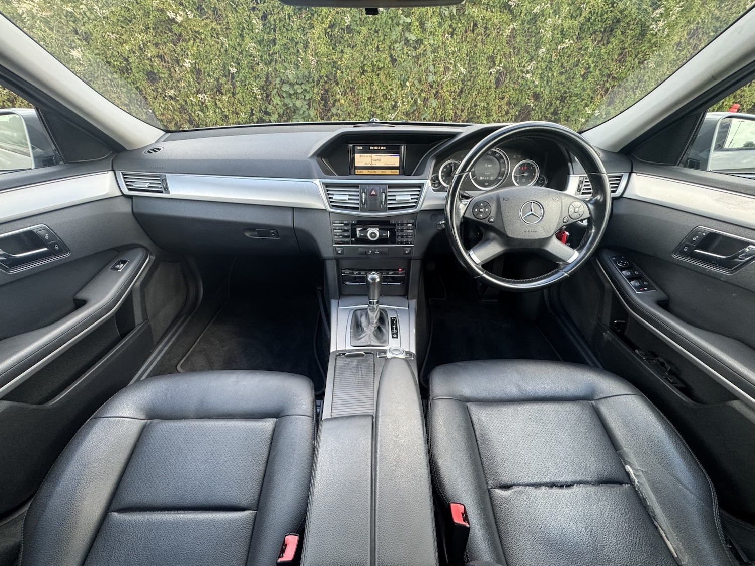 Used Mercedes-Benz E Class 2010 for sale - 77264552: Photo 5