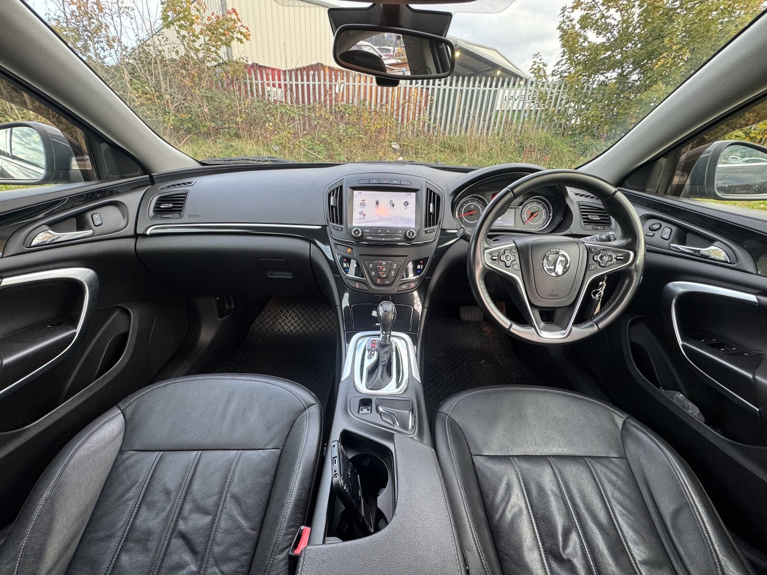 Used Vauxhall Insignia 2014 for sale - 77264539: Photo 5