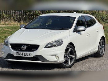 Used Volvo V40 2014 for sale - 79320409: Photo