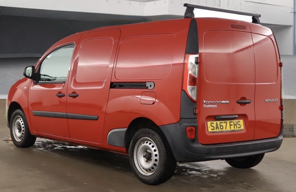 Used Renault Kangoo 2017 for sale - 77915737: Photo 2