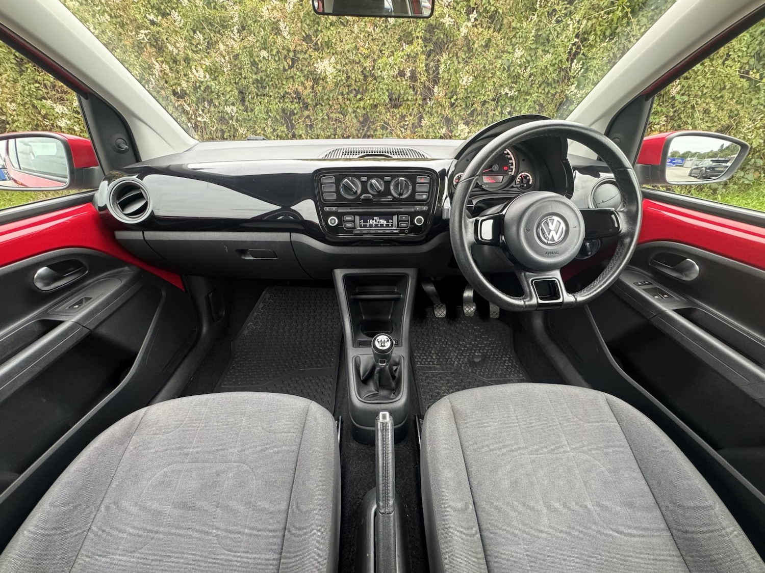 Used Volkswagen up! 2015 for sale - 77264549: Photo 7