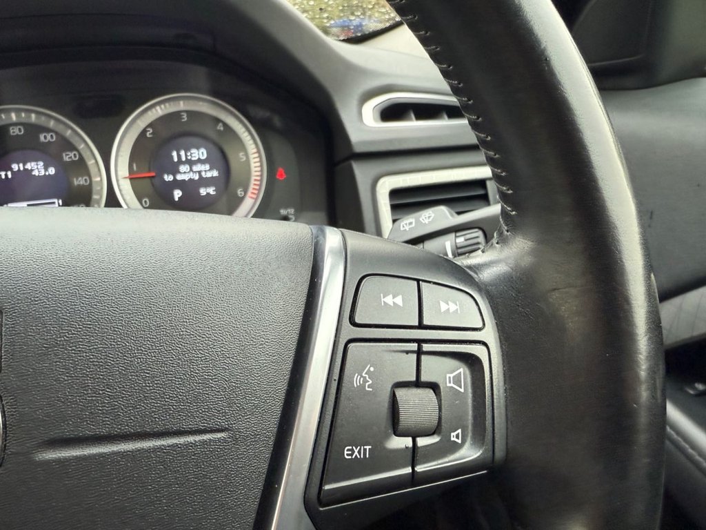 Used Volvo XC70 2013 for sale - 76617932: Photo 16