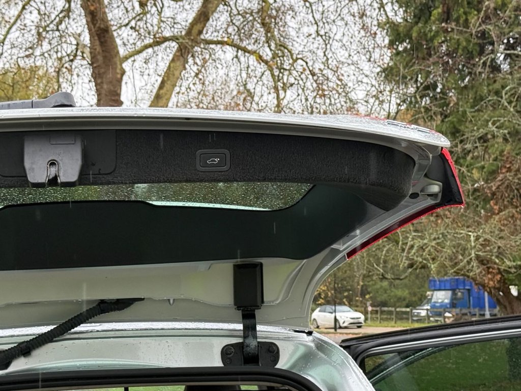 Used Volvo XC70 2013 for sale - 76617932: Photo 22