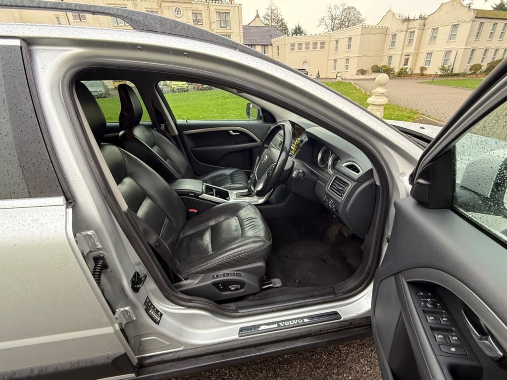 Used Volvo XC70 2013 for sale - 76617932: Photo 23