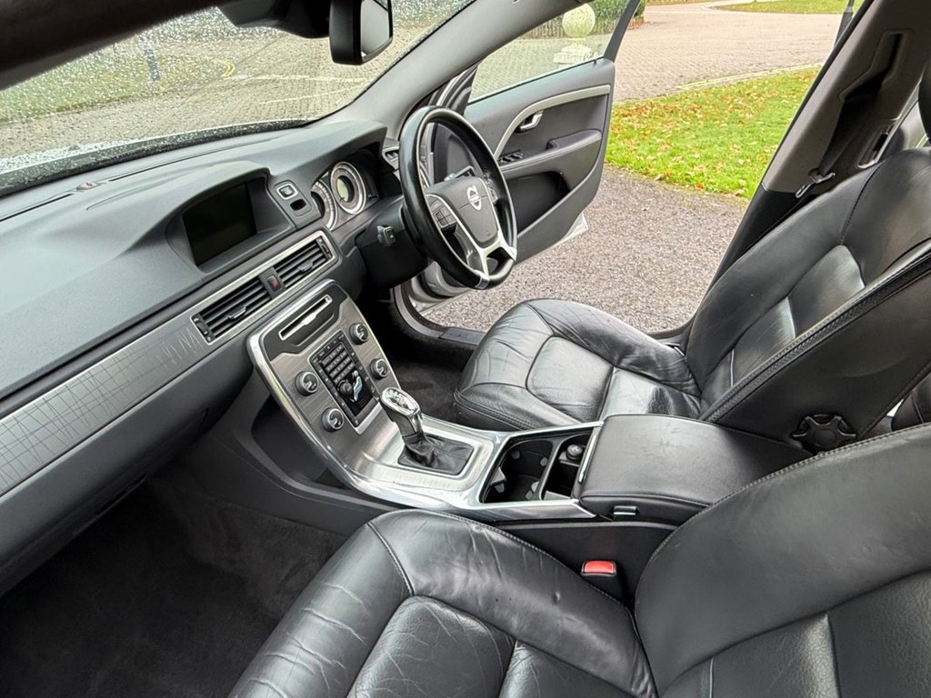 Used Volvo XC70 2013 for sale - 76617932: Photo 24