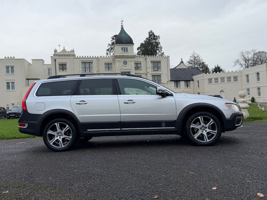 Used Volvo XC70 2013 for sale - 76617932: Photo 27