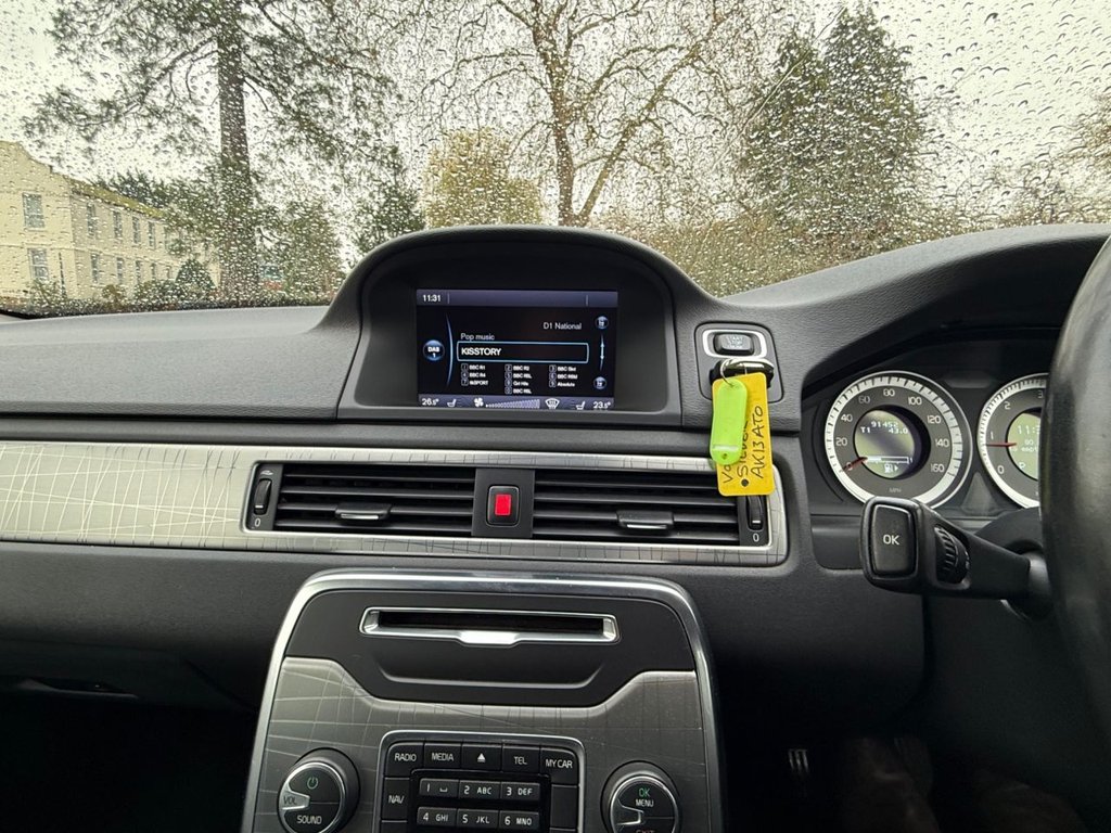 Used Volvo XC70 2013 for sale - 76617932: Photo 33