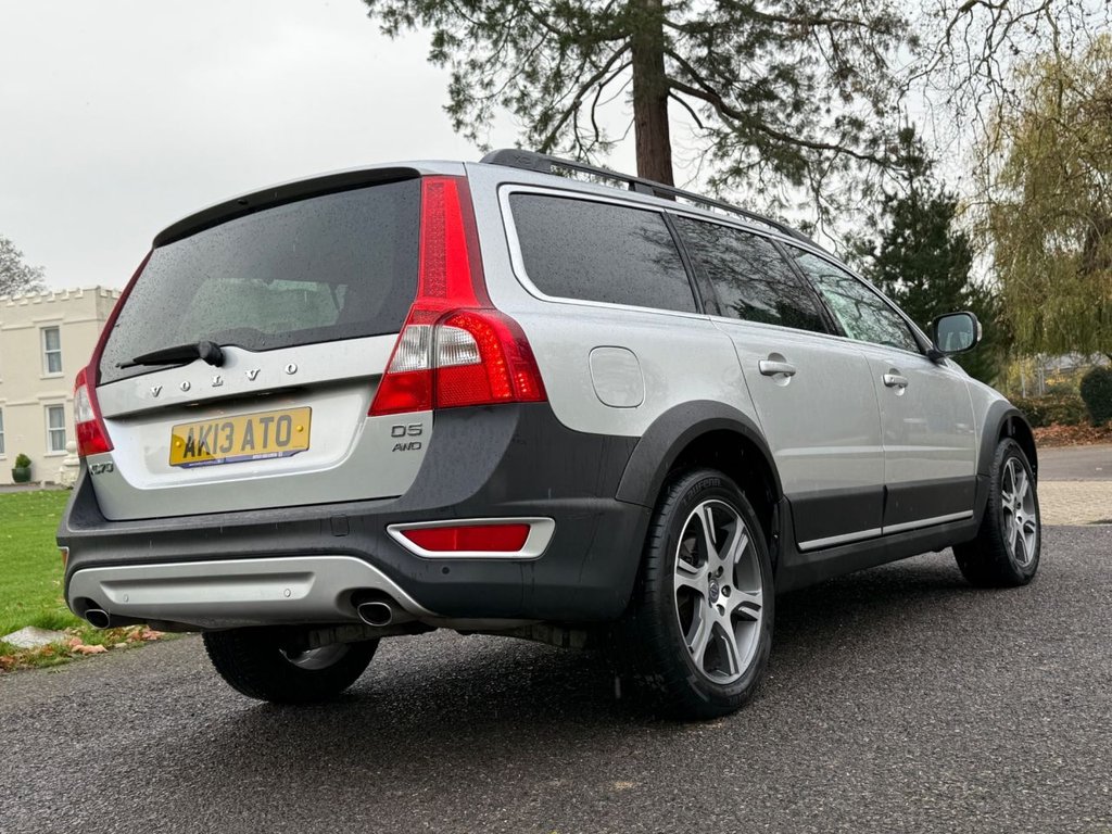 Used Volvo XC70 2013 for sale - 76617932: Photo 4