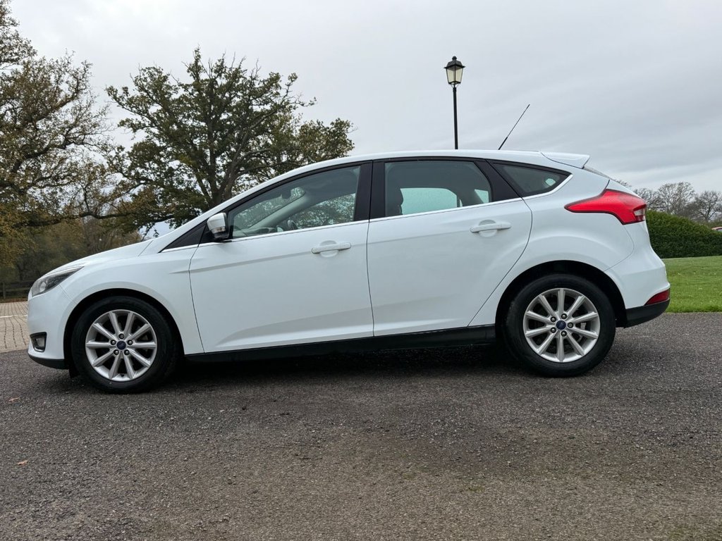 Used Ford Focus 2016 for sale - 76617535: Photo 11