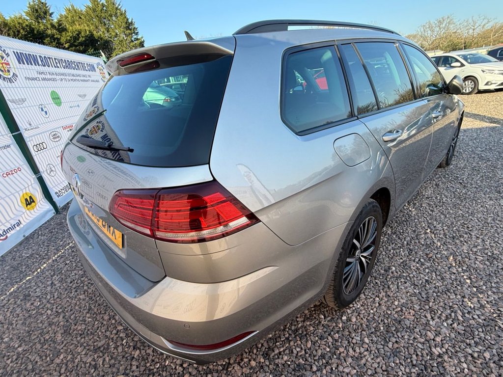 Used Volkswagen Golf 2018 for sale - 77748588: Photo 4