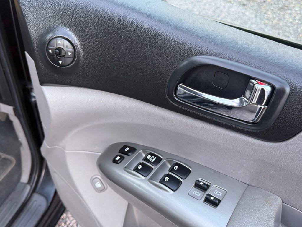 Used Kia Sedona 2010 for sale - 77806844: Photo 26